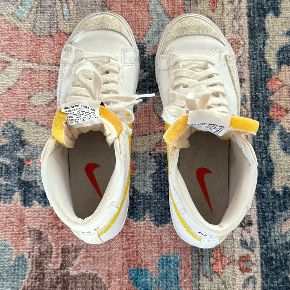 Nike Blazer Mid ‘77 Vintage Optic Yellow Swoosh High-Top Sneakers size 7 - Picture 2 of 7